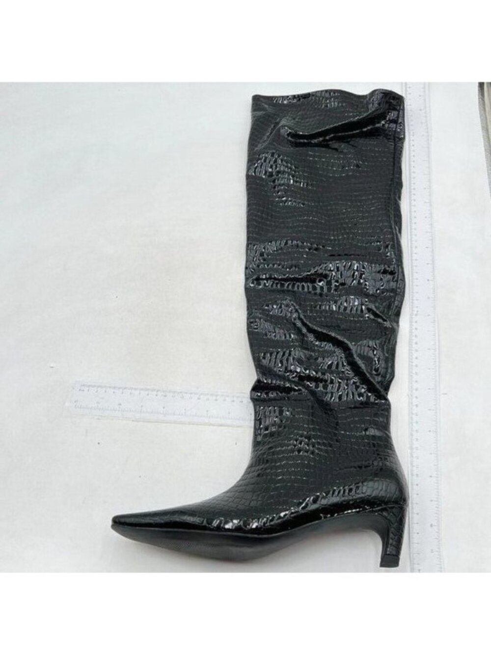 Knee High Boots for Women, Kitten Heel and Pointed Toe Design Crocodile Black